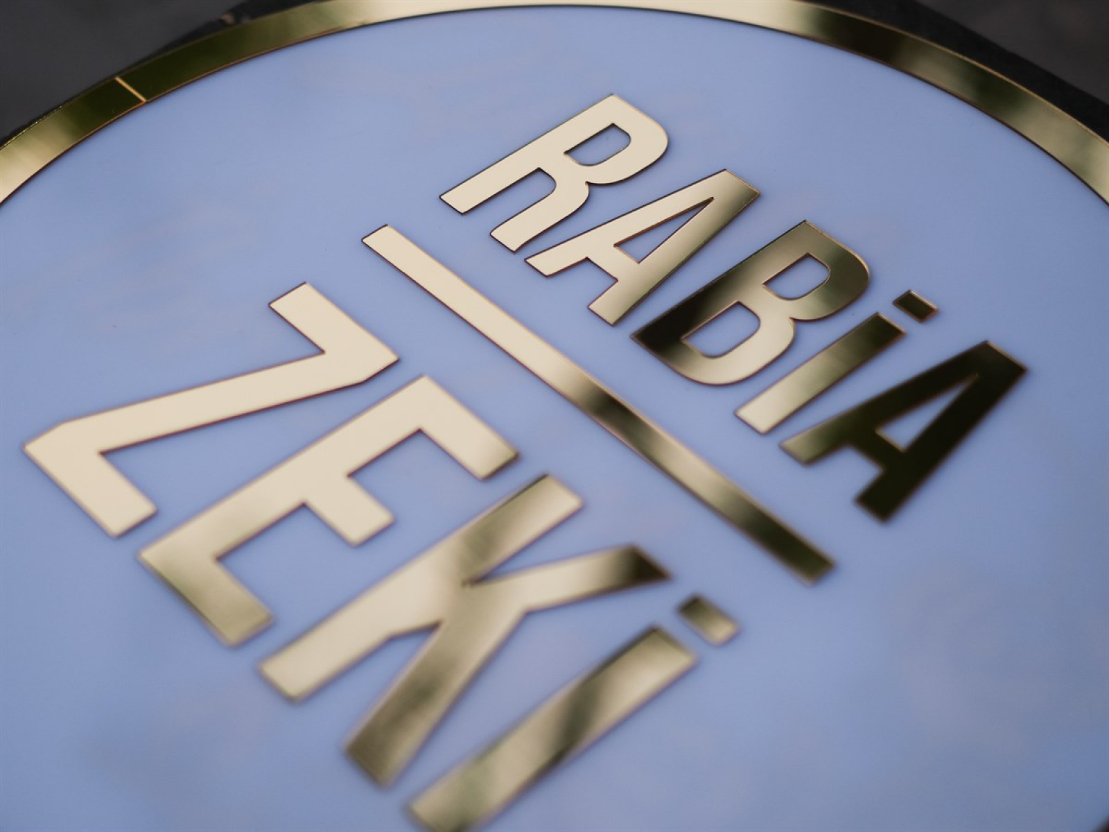 3D Gold&Beyaz İsimli Kapı Süsü 3D Gold&Beyaz İsimli Kapı Süsü