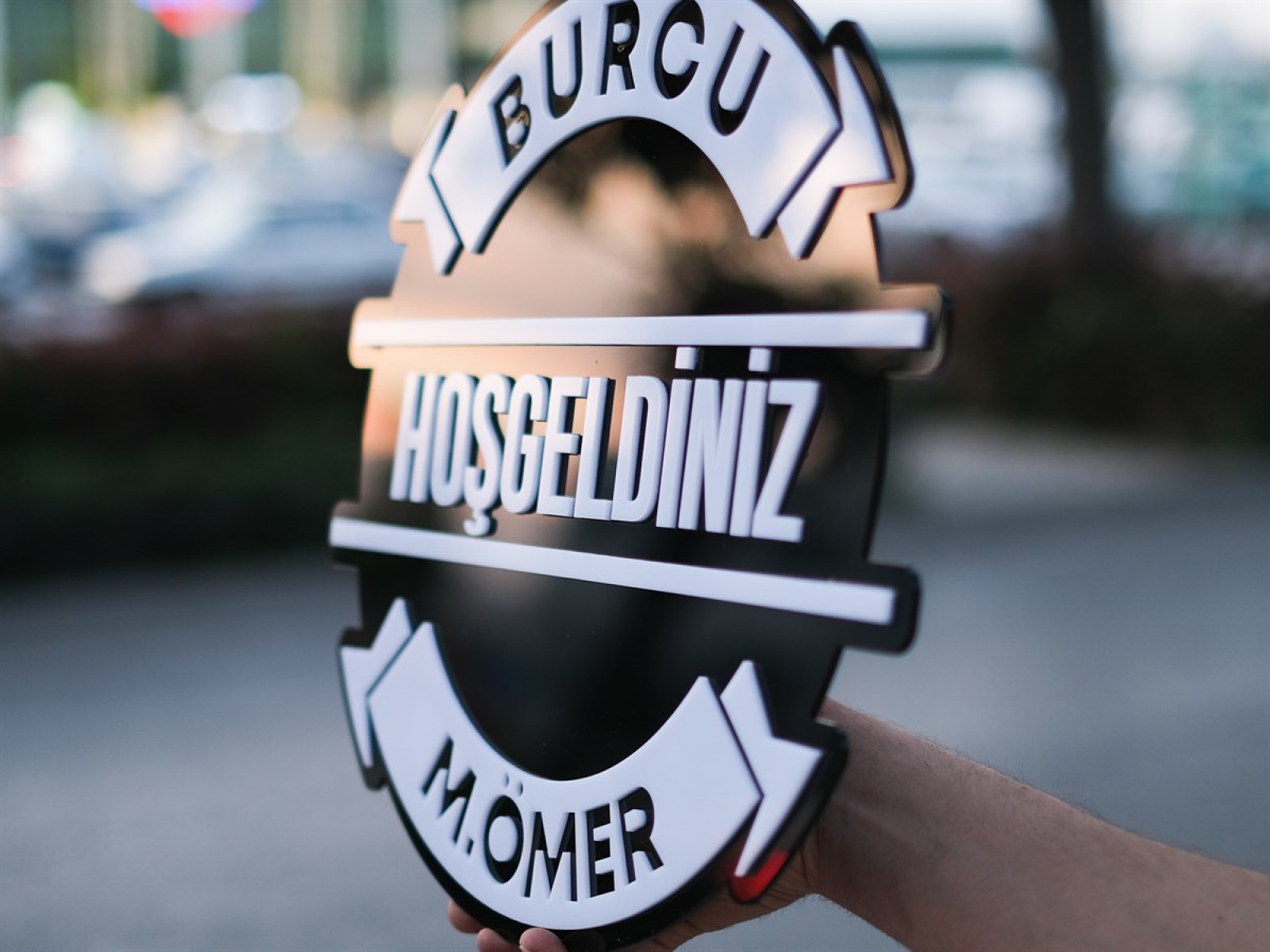 3D Siyah&Beyaz İsimli Pleksi Kapı Süsü 3D Siyah&Beyaz İsimli Pleksi Kapı Süsü